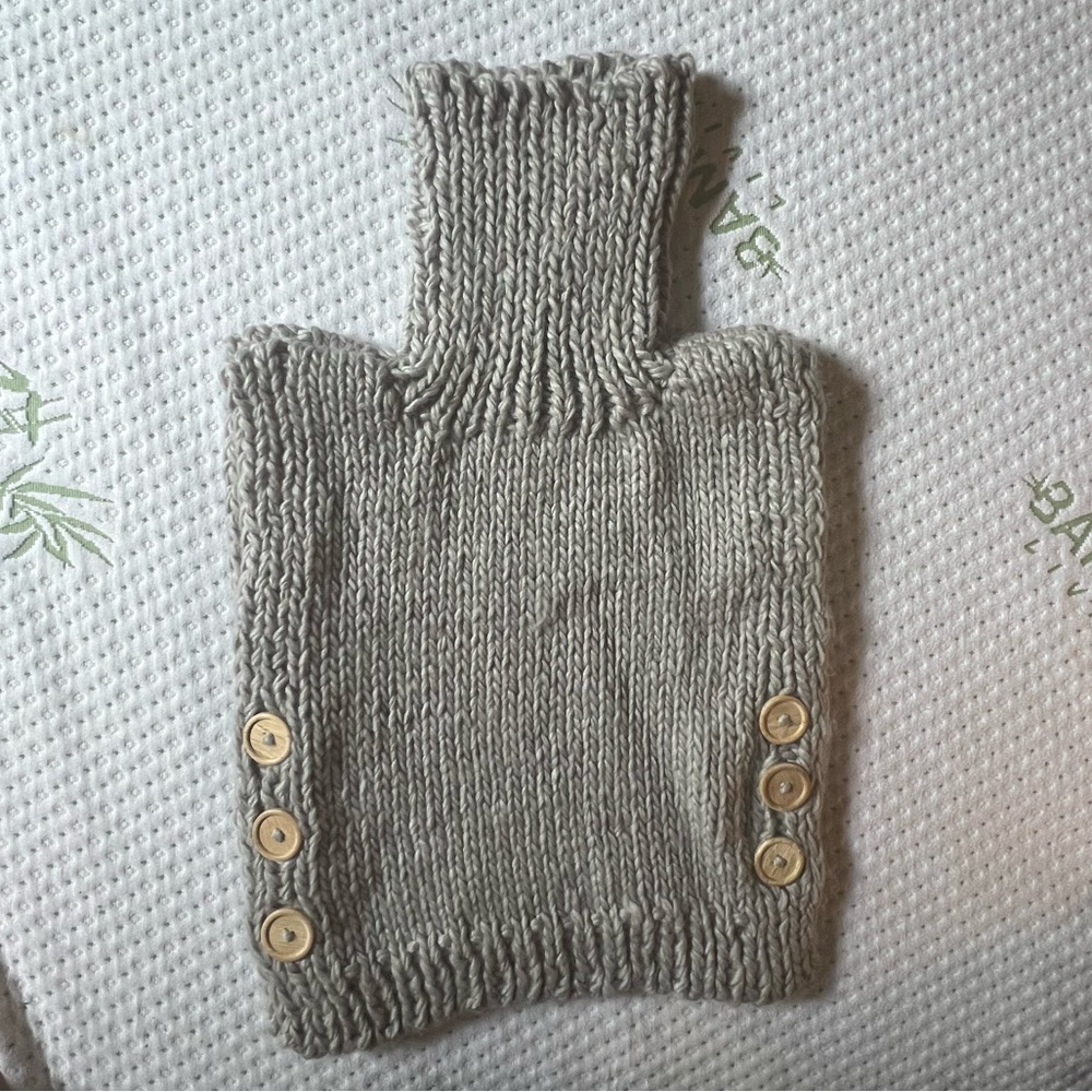 Turtle neck sleevless gray